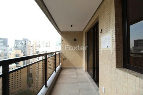Image 24 - 1023647