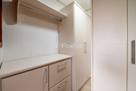 Image 33 - 1023651
