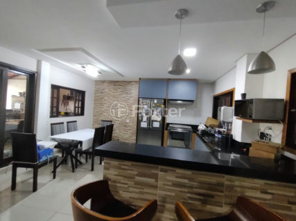 Image 3 - 1023660