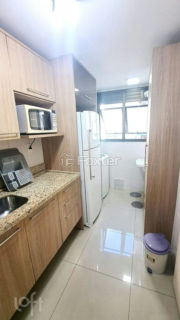 Image 7 - 1023690