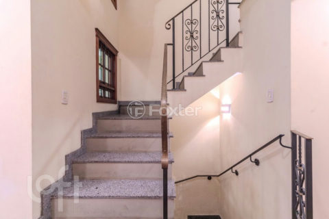 Image 42 - 1023714
