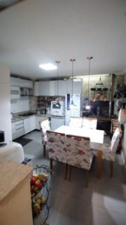 Image 11 - 1023755