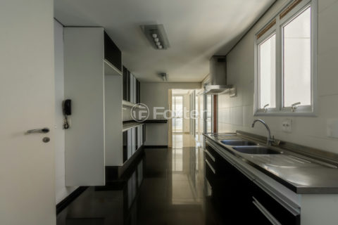Image 28 - 1023822