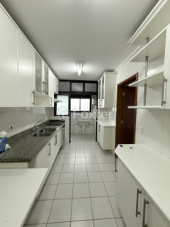 Image 25 - 1023846