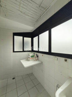 Image 21 - 1023846