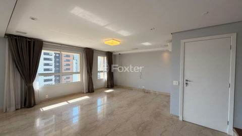 Image 32 - 1023855