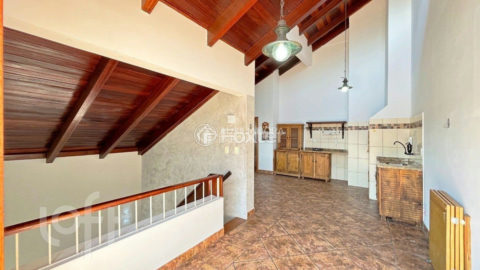 Image 33 - 1023856