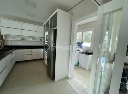 Image 7 - 1023885