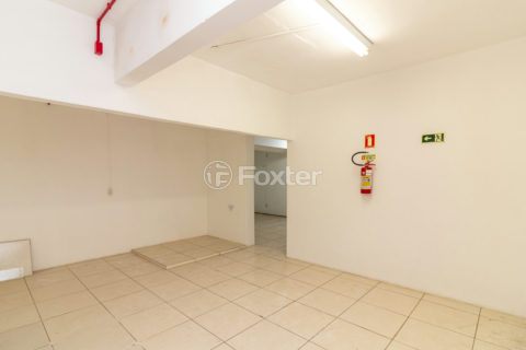 Image 4 - 1023957