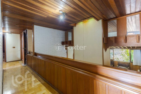 Image 12 - 1024011