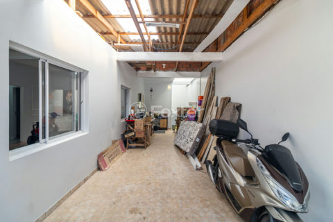 Image 33 - 1024025