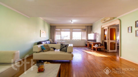 Image 32 - 1024213