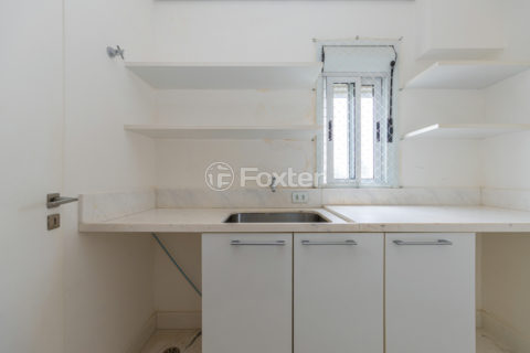 Image 32 - 1024235