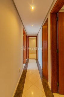Image 4 - 1024344