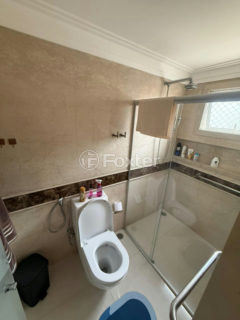 Image 32 - 1024605