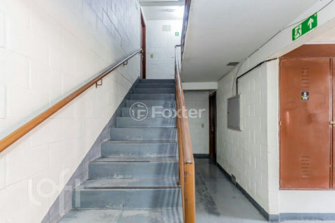 Image 21 - 1024794