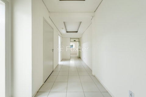 Image 32 - 1024813