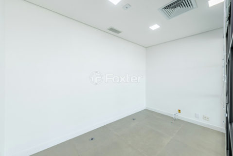Image 4 - 1024845