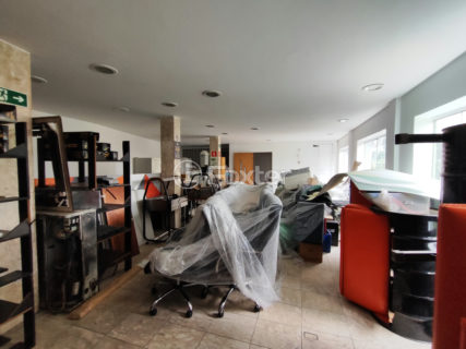 Image 32 - 1024855