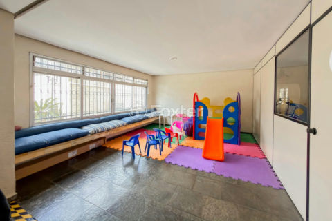Image 32 - 1024931