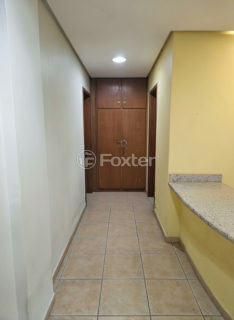 Image 32 - 1024988