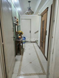 Image 9 - 1024988