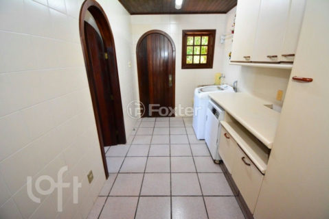 Image 23 - 1025042