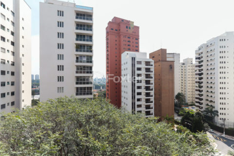 Image 24 - 1025063