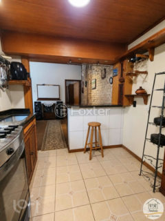Image 40 - 1025072