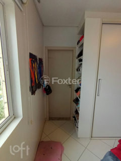 Image 9 - 1025131