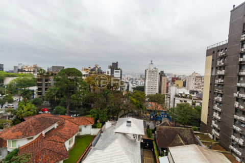 Image 12 - 1025142