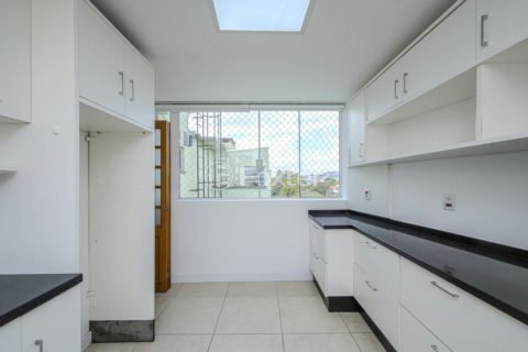 Image 32 - 1025160