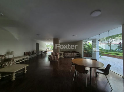 Image 37 - 1025226