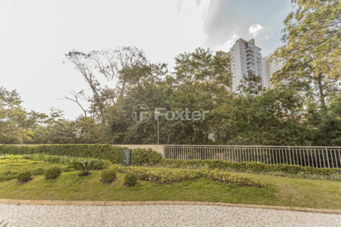 Image 32 - 1025297