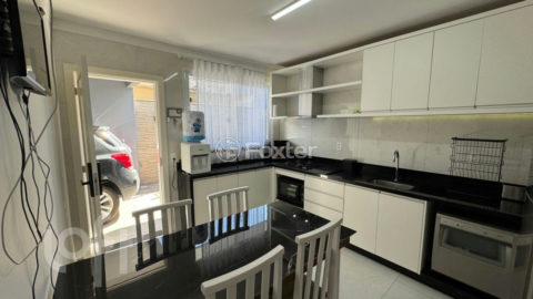 Image 7 - 1025320