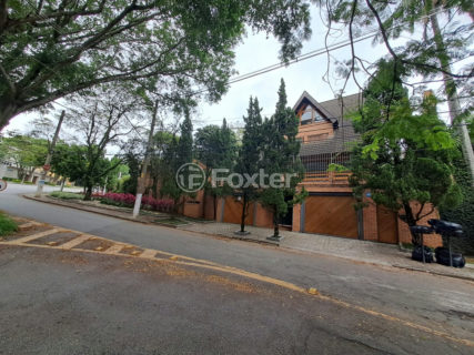 Image 33 - 1025334