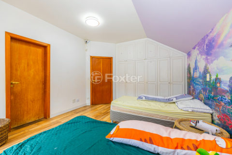 Image 44 - 1025334