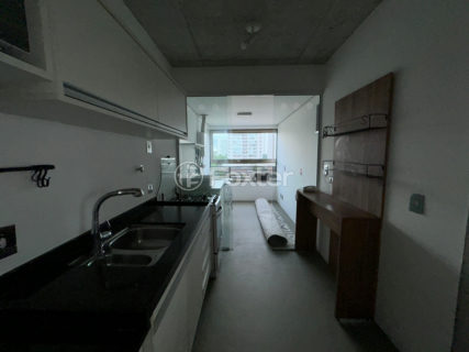 Image 9 - 1025379
