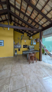 Image 21 - 1025392