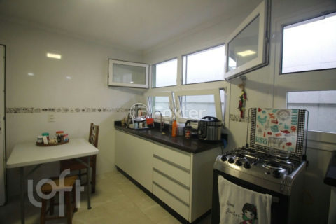Image 7 - 1025401
