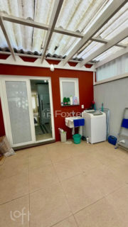 Image 33 - 1025499