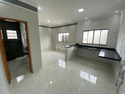 Image 7 - 1025573