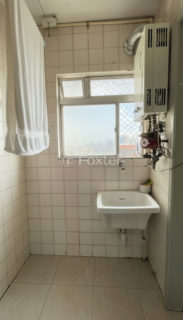 Image 21 - 1025583