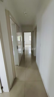 Image 8 - 1025584