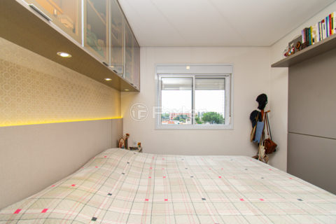 Image 16 - 1025600
