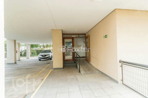 Image 32 - 1025604