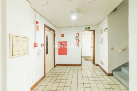 Image 33 - 1025604
