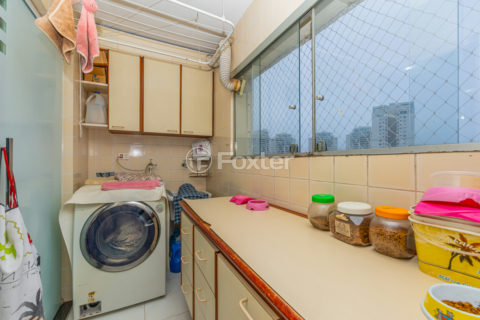 Image 9 - 1025608