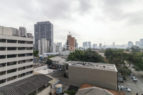 Image 19 - 1025632