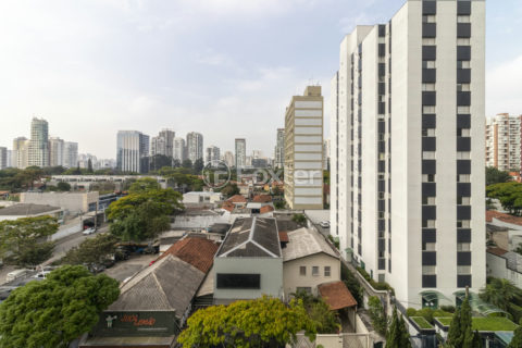 Image 15 - 1025632